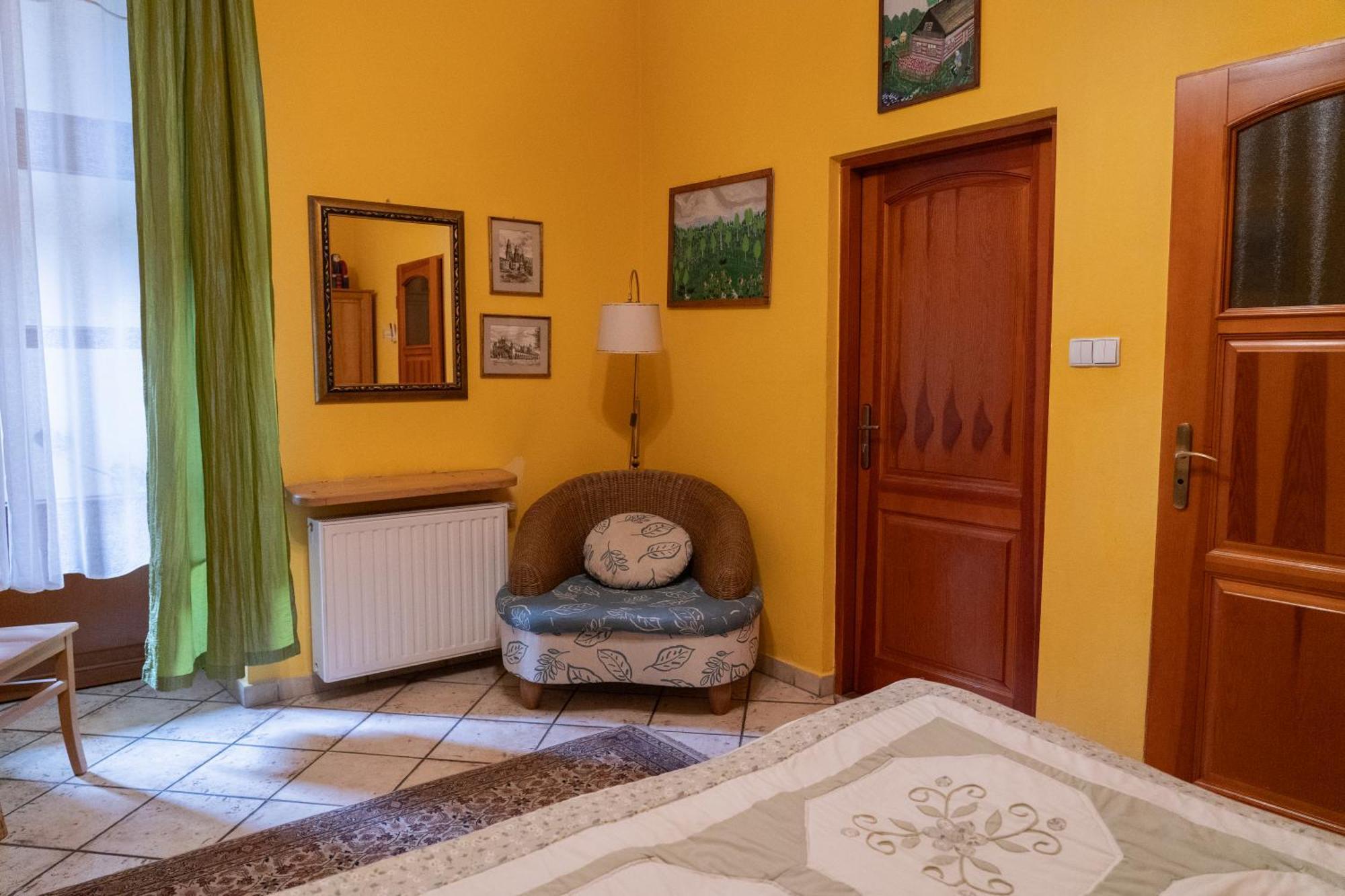 Bed and breakfast Kolory 3*
